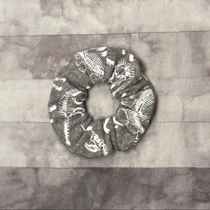 Gray Dinosaur Scrunchie Hair Accessory New‎